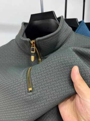 High quality zippered standing neck long sleeved T-shirt men's autumn New fashion brand plush sweater loose casual sports shirt